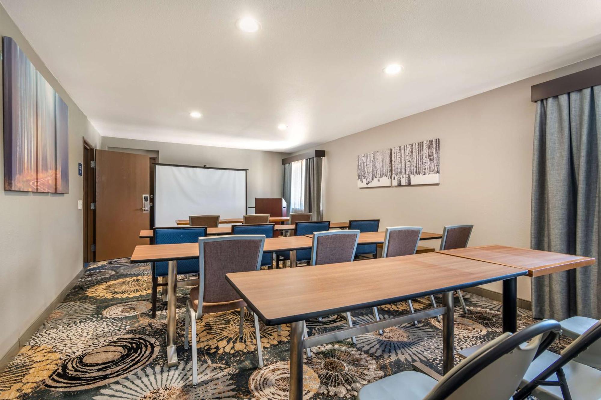 Best Western Atlanta-Marietta Ballpark Hotel Waterford Exterior foto