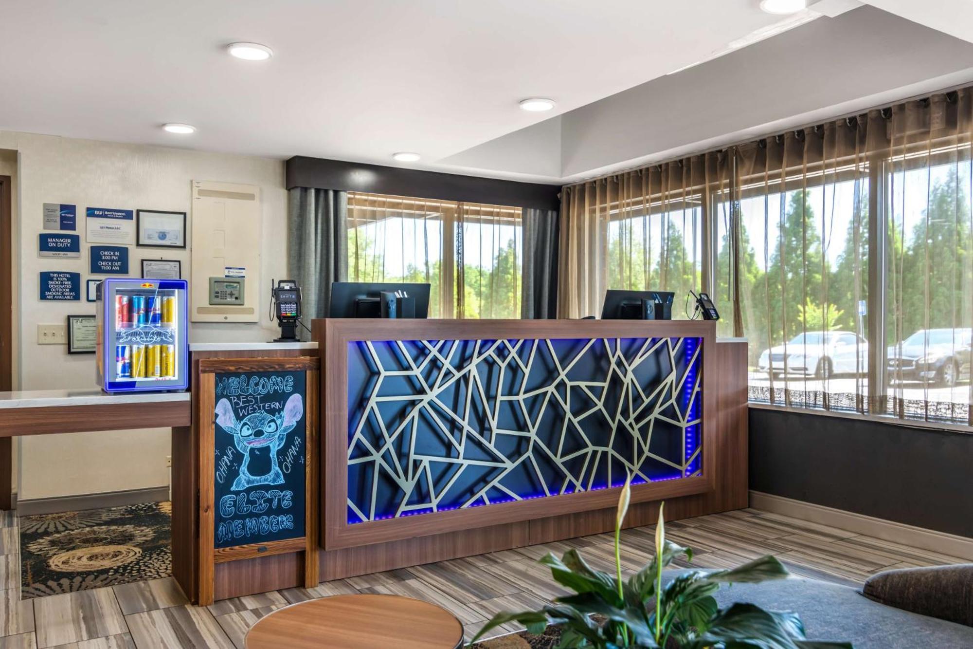 Best Western Atlanta-Marietta Ballpark Hotel Waterford Exterior foto